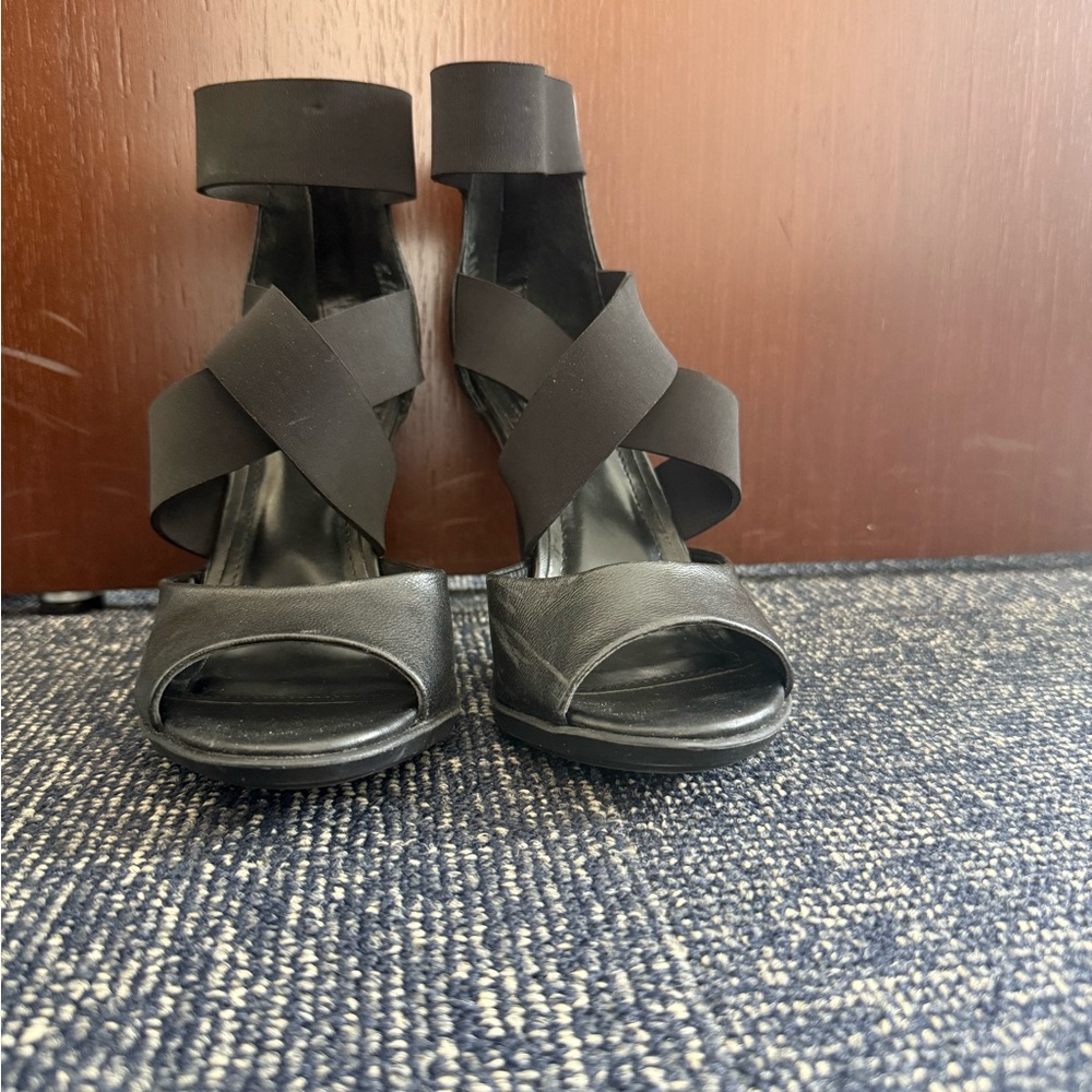 Kenneth Cole Reaction Black Strappy Heels